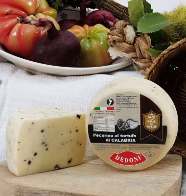 Dedoni Pecorino al tartufo di Calabria (Pecorino_al_tartufo.jpeg)